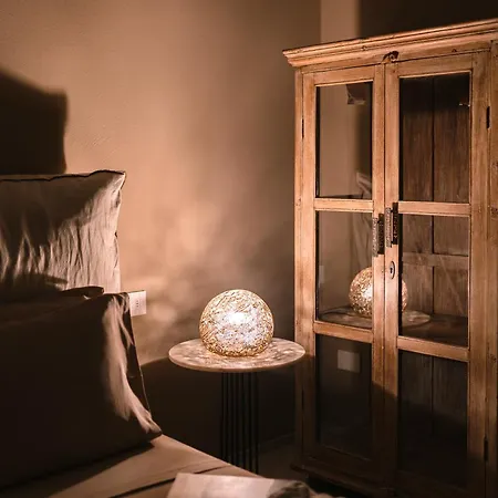 Oda ve Kahvaltı Palazzo Console 4*