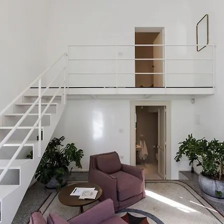 Oda ve Kahvaltı Palazzo Console 4*